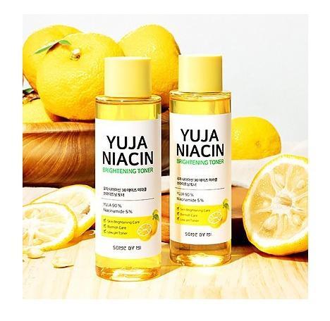 Yuja Niacin 30 Days Miracle Brightening Toner