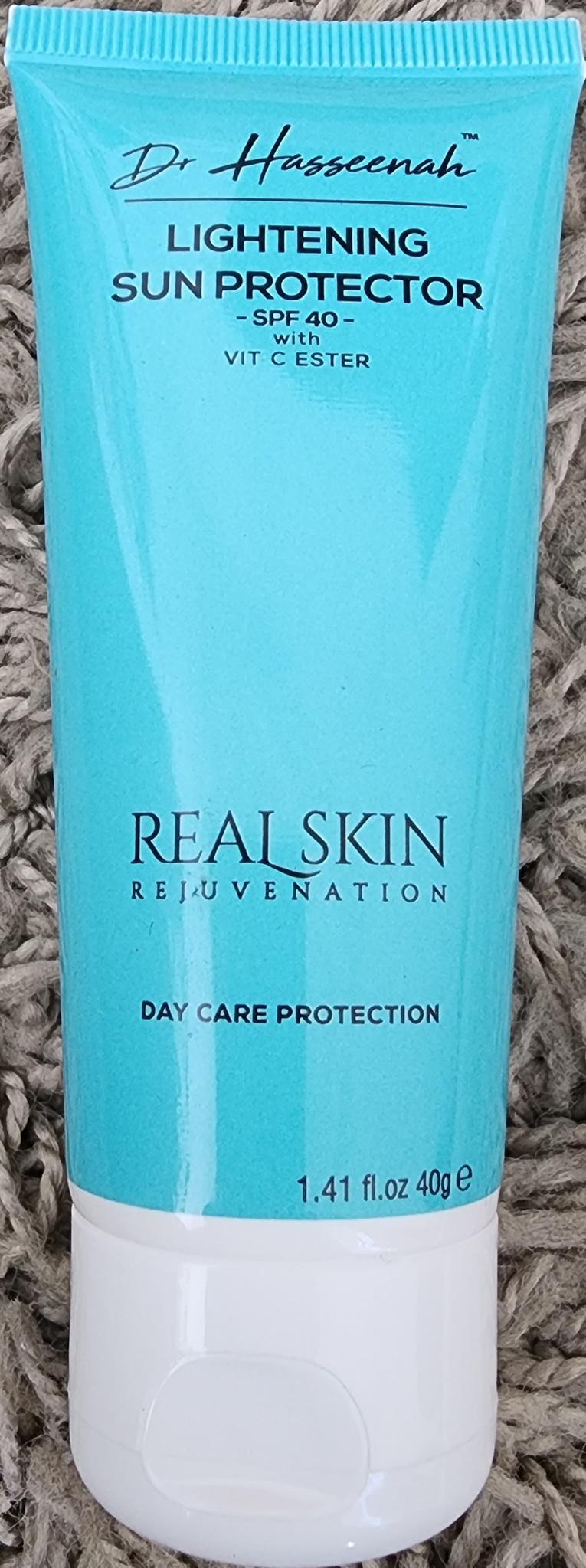Lightening Sun Protector SPF40 With Vit C Ester