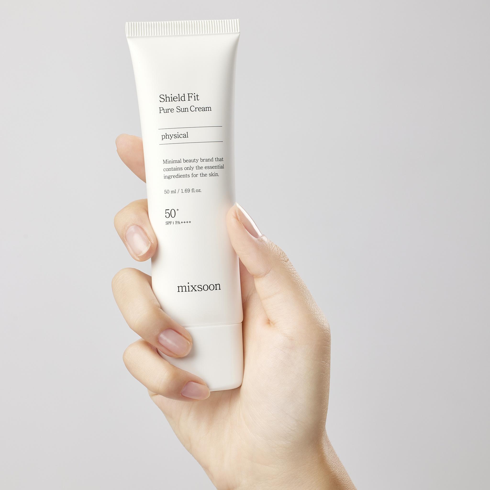 Shield Fit Pure Sunscreen SPF50+ / PA++++