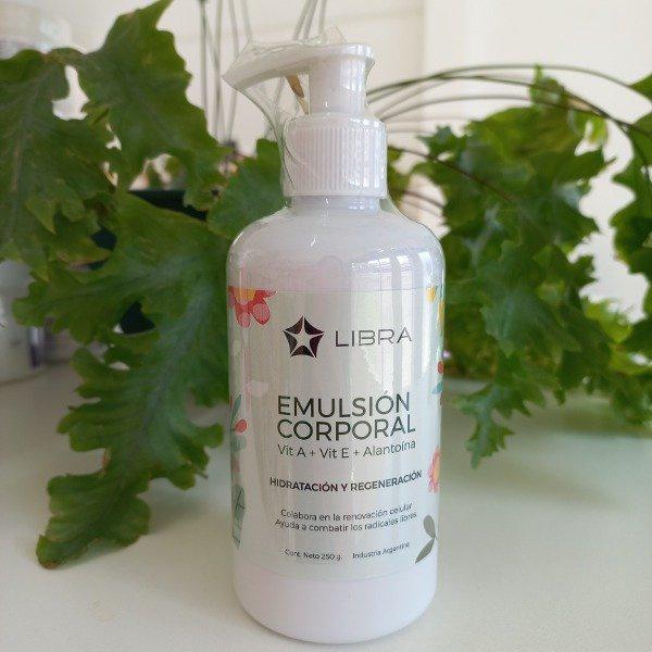 Emulsión Corporal Hidratación Y Regeneración